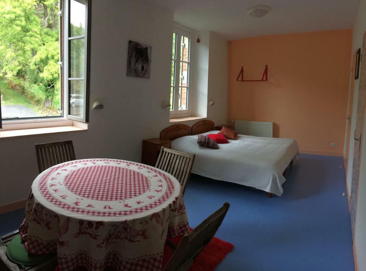 Gite Des 3 Etangs Malvières Exterior foto